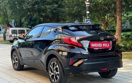 Toyota C-HR I рестайлинг, 2020 год, 2 070 000 рублей, 12 фотография