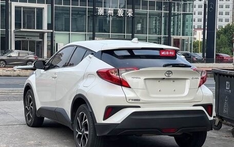 Toyota C-HR I рестайлинг, 2020 год, 2 050 000 рублей, 10 фотография