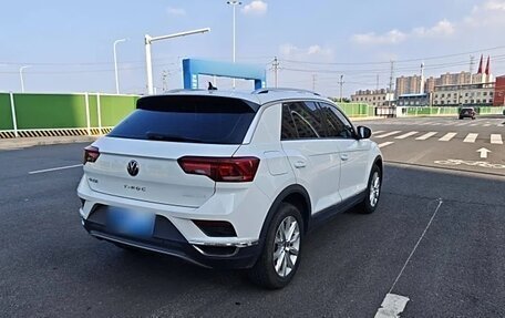 Volkswagen T-Roc I, 2021 год, 1 330 000 рублей, 10 фотография