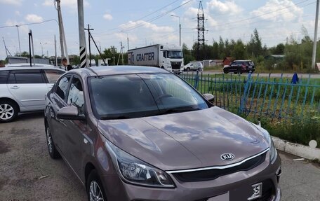 KIA Rio IV, 2018 год, 1 550 000 рублей, 3 фотография
