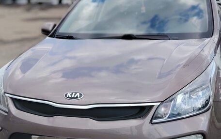 KIA Rio IV, 2018 год, 1 550 000 рублей, 2 фотография