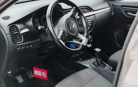 KIA Rio IV, 2018 год, 1 550 000 рублей, 24 фотография