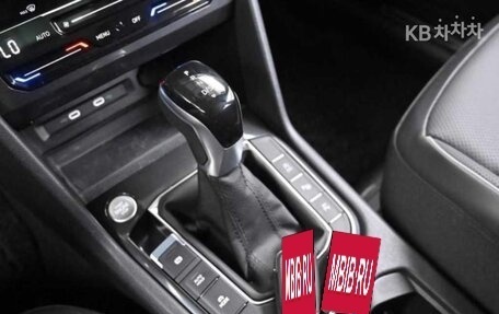Volkswagen Tiguan II, 2022 год, 2 400 000 рублей, 11 фотография
