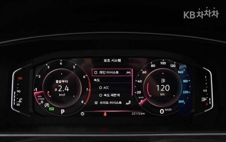 Volkswagen Tiguan II, 2022 год, 2 400 000 рублей, 12 фотография
