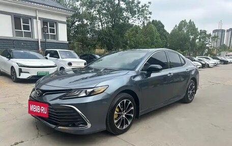 Toyota Camry, 2022 год, 2 050 000 рублей, 2 фотография