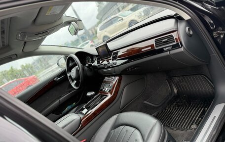 Audi A8, 2013 год, 2 100 000 рублей, 10 фотография