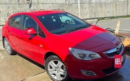 Opel Astra J, 2011 год, 890 000 рублей, 3 фотография