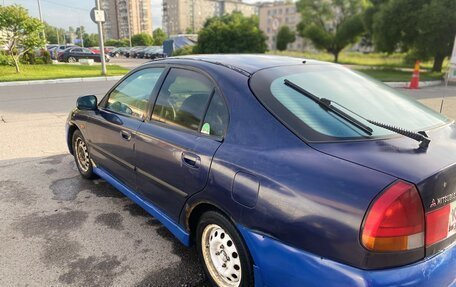 Mitsubishi Carisma I, 1998 год, 230 000 рублей, 3 фотография
