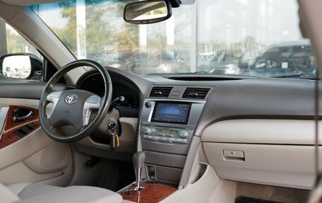 Toyota Camry, 2008 год, 1 150 000 рублей, 10 фотография