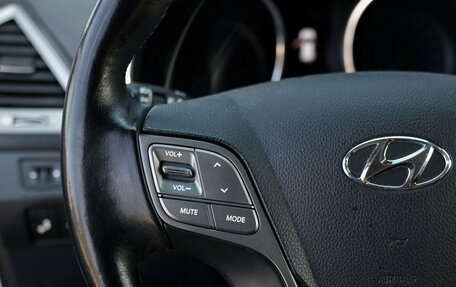 Hyundai Santa Fe III рестайлинг, 2016 год, 2 400 000 рублей, 18 фотография