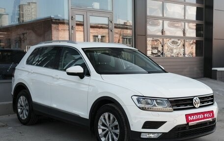 Volkswagen Tiguan II, 2017 год, 2 670 000 рублей, 3 фотография