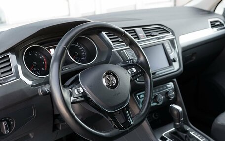 Volkswagen Tiguan II, 2017 год, 2 670 000 рублей, 11 фотография