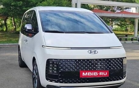 Hyundai Staria, 2021 год, 3 190 000 рублей, 5 фотография