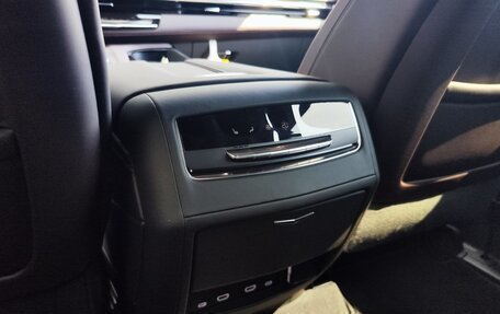 Cadillac Escalade V, 2023 год, 17 800 000 рублей, 31 фотография