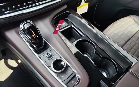 Cadillac Escalade V, 2023 год, 17 800 000 рублей, 30 фотография