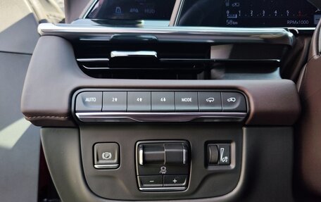 Cadillac Escalade V, 2023 год, 17 800 000 рублей, 38 фотография
