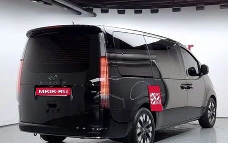 Hyundai Staria, 2022 год, 4 100 000 рублей, 2 фотография