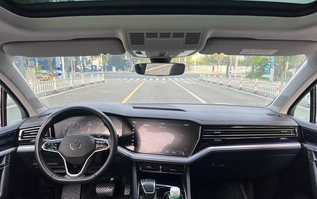Volkswagen Touareg III, 2021 год, 4 499 777 рублей, 10 фотография