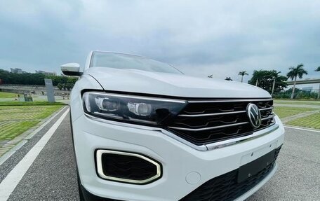 Volkswagen T-Roc I, 2022 год, 1 430 000 рублей, 4 фотография