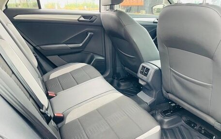 Volkswagen T-Roc I, 2022 год, 1 430 000 рублей, 19 фотография