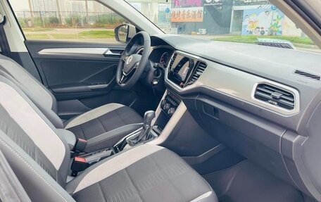 Volkswagen T-Roc I, 2022 год, 1 430 000 рублей, 18 фотография