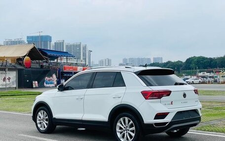 Volkswagen T-Roc I, 2022 год, 1 430 000 рублей, 12 фотография