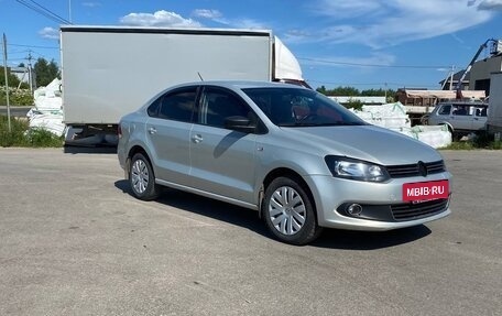 Volkswagen Polo VI (EU Market), 2013 год, 750 000 рублей, 2 фотография