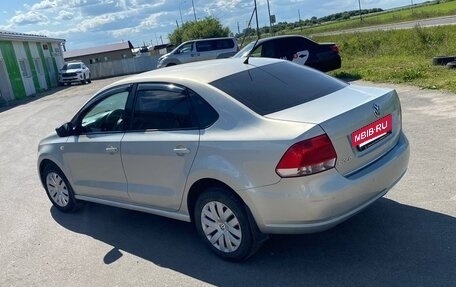 Volkswagen Polo VI (EU Market), 2013 год, 750 000 рублей, 3 фотография