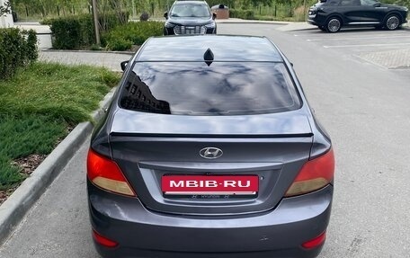 Hyundai Solaris II рестайлинг, 2012 год, 450 000 рублей, 3 фотография