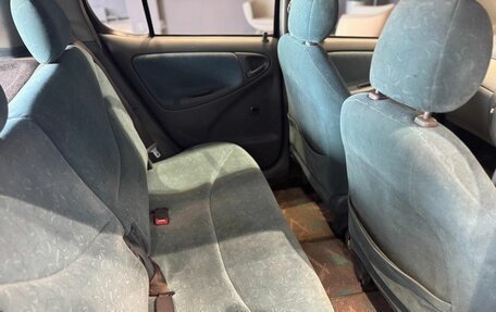 Toyota Vitz, 2000 год, 330 000 рублей, 13 фотография