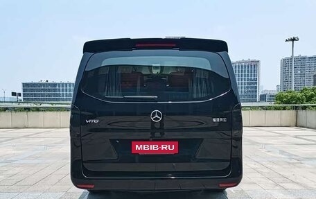 Mercedes-Benz Vito, 2025 год, 6 250 000 рублей, 5 фотография