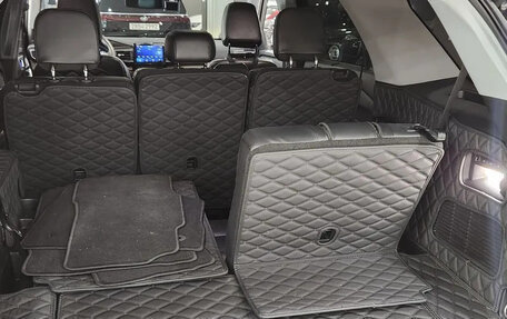 Ford Explorer VI, 2022 год, 3 100 006 рублей, 12 фотография