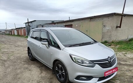 Opel Zafira C рестайлинг, 2016 год, 1 250 000 рублей, 1 фотография