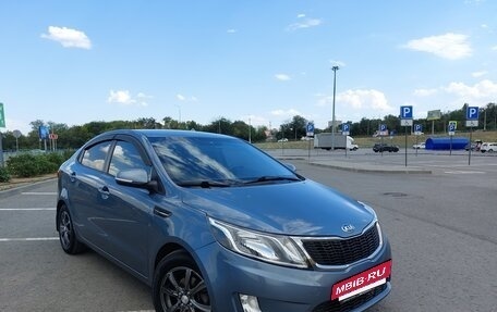 KIA Rio III рестайлинг, 2013 год, 850 000 рублей, 2 фотография