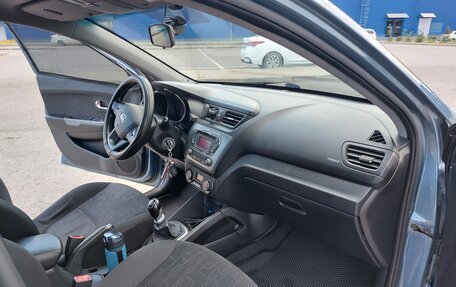 KIA Rio III рестайлинг, 2013 год, 850 000 рублей, 16 фотография