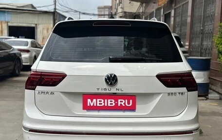 Volkswagen Tiguan II, 2021 год, 1 650 596 рублей, 3 фотография