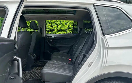 Volkswagen Tiguan II, 2021 год, 1 650 596 рублей, 11 фотография