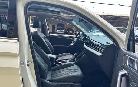 Volkswagen Tiguan II, 2021 год, 1 650 596 рублей, 9 фотография