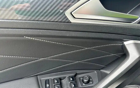 Volkswagen Tiguan II, 2021 год, 1 650 596 рублей, 15 фотография