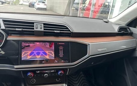 Audi Q3, 2022 год, 2 276 000 рублей, 10 фотография