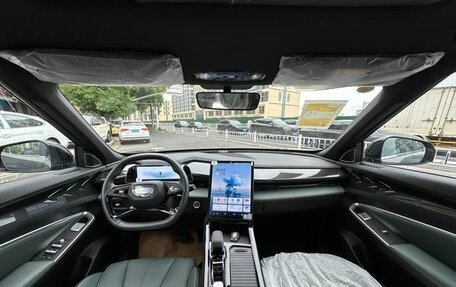Geely Atlas, 2025 год, 1 850 000 рублей, 9 фотография