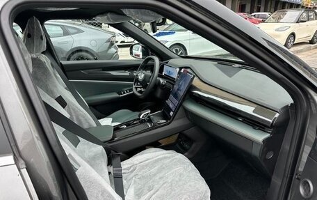 Geely Atlas, 2025 год, 1 850 000 рублей, 6 фотография