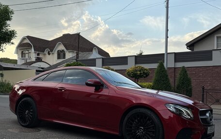 Mercedes-Benz E-Класс, 2018 год, 3 530 000 рублей, 3 фотография