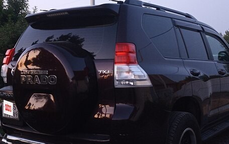 Toyota Land Cruiser Prado 150 рестайлинг 2, 2010 год, 3 200 000 рублей, 2 фотография