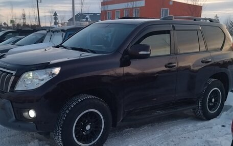 Toyota Land Cruiser Prado 150 рестайлинг 2, 2010 год, 3 200 000 рублей, 21 фотография
