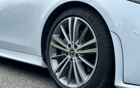 Mercedes-Benz CLS, 2022 год, 4 180 000 рублей, 5 фотография