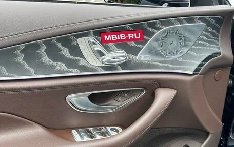 Mercedes-Benz CLS, 2022 год, 4 180 000 рублей, 10 фотография
