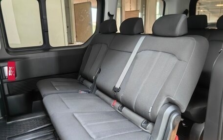 Hyundai Staria, 2021 год, 4 729 000 рублей, 8 фотография