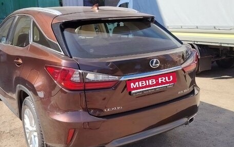 Lexus RX IV рестайлинг, 2017 год, 5 500 000 рублей, 3 фотография