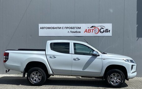 Mitsubishi L200 IV рестайлинг, 2019 год, 2 030 000 рублей, 4 фотография